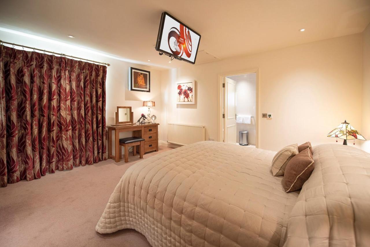 Oberon River View Apartment Bourton-on-the-Water Екстериор снимка