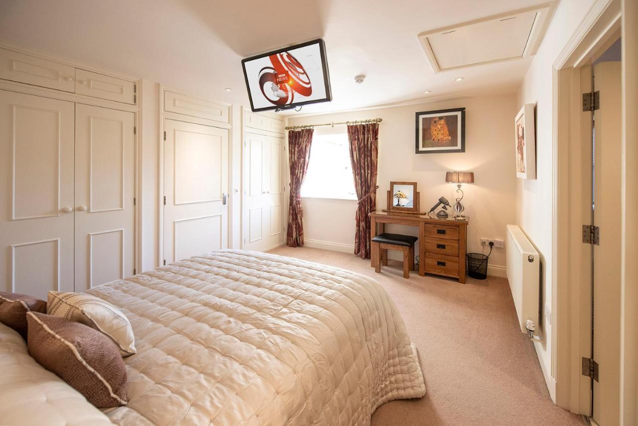 Oberon River View Apartment Bourton-on-the-Water Екстериор снимка